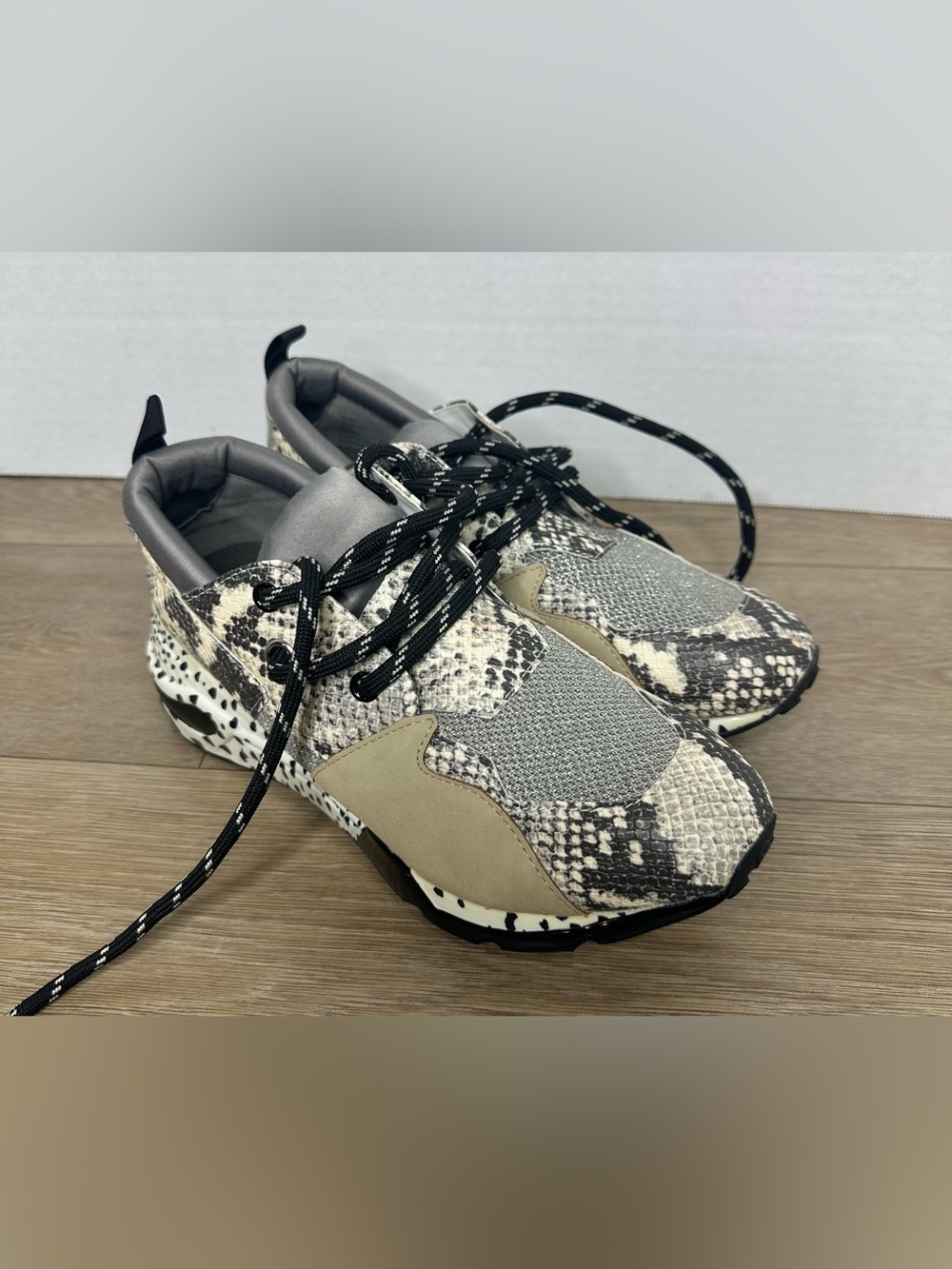 Steve Madden Gray Snake-Print Fashion Sneakers new without tags